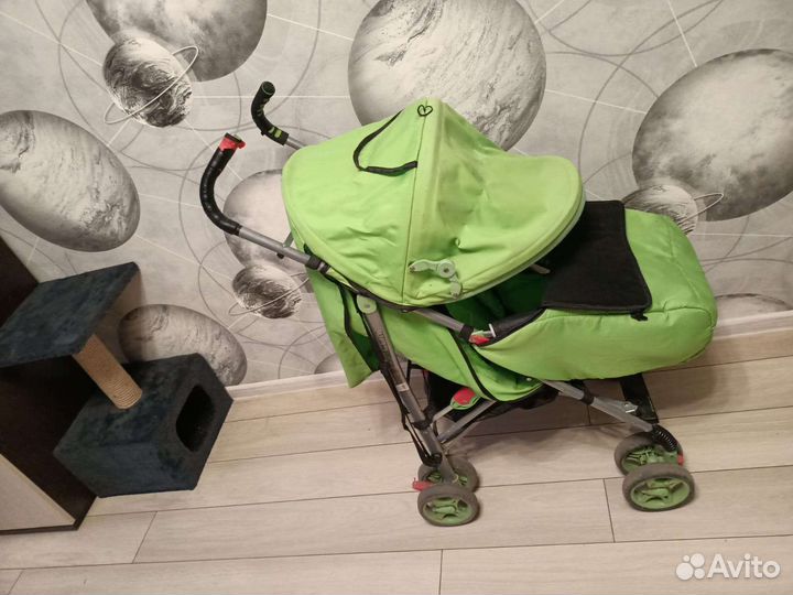 Прогулочная коляска