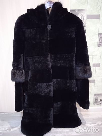 Зимний комплект (шуба+беретка)