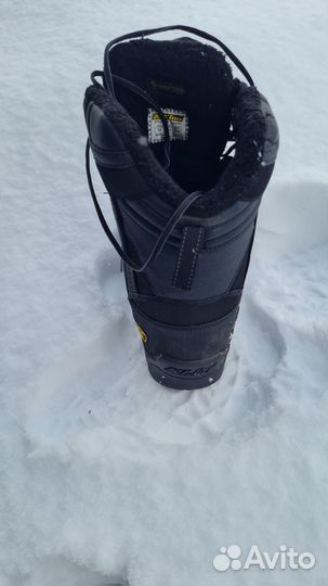 Продам снегоходные ботинки Klim
