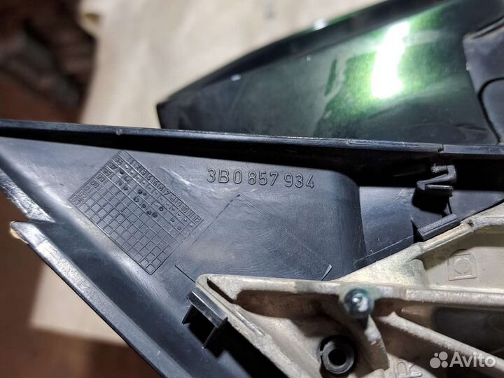 Зеркало заднего вида правое Volkswagen Passat B5