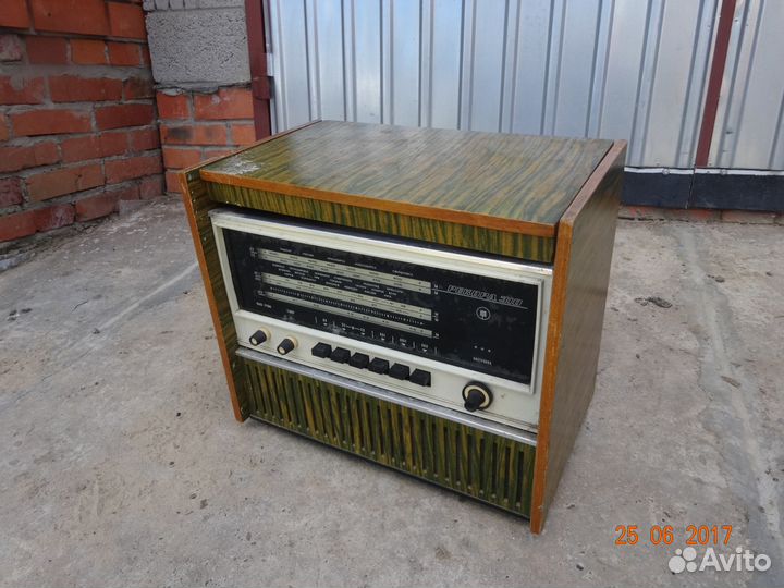 Продаю радиолу Рекорд 310 раритет