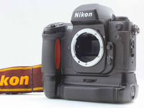 Nikon F100 + MB-15