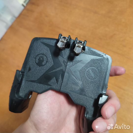 Геймпад для телефона