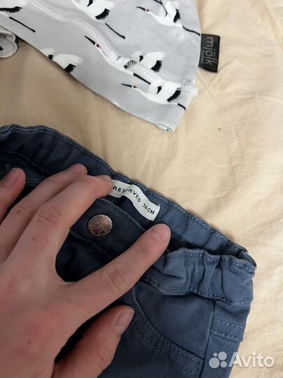 Джинсы reserved и mjolk боди + шапочка и носки