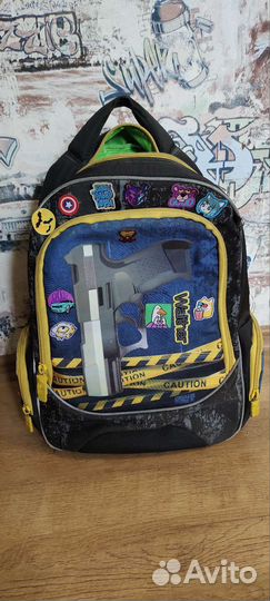 Рюкзак школьный