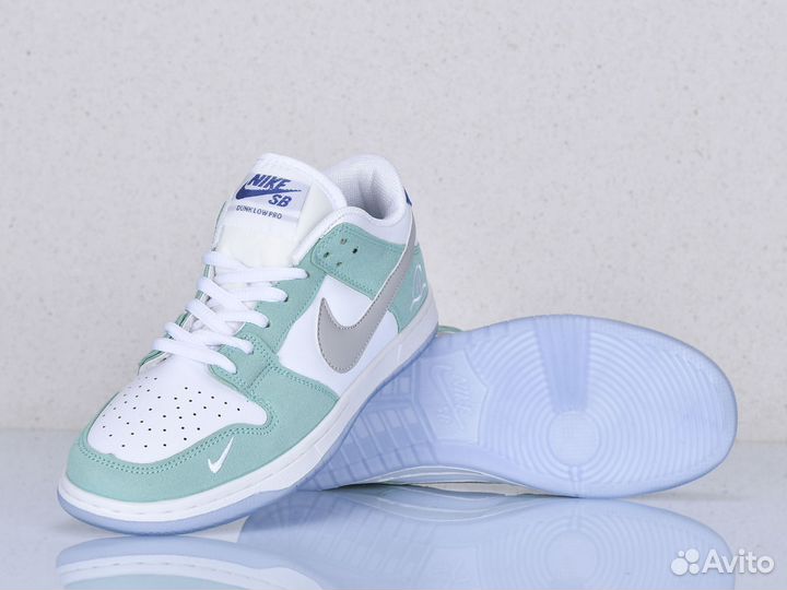 Кроссовки Nike Dunk Low Pro