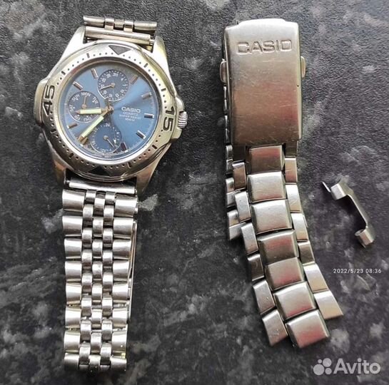 Часы Casio