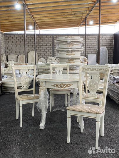 Стол и Стулья