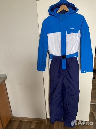 Горнолыжный комбинезон для сноуборда