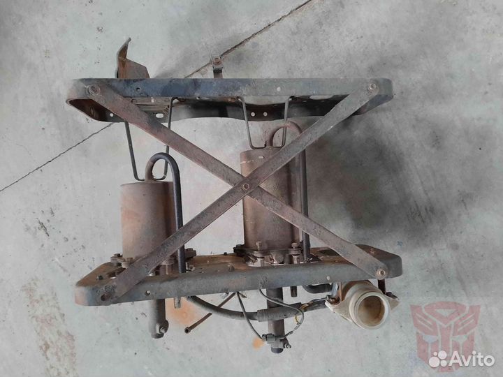 Вакуумная система с ресиверами Nissan Diesel CW520