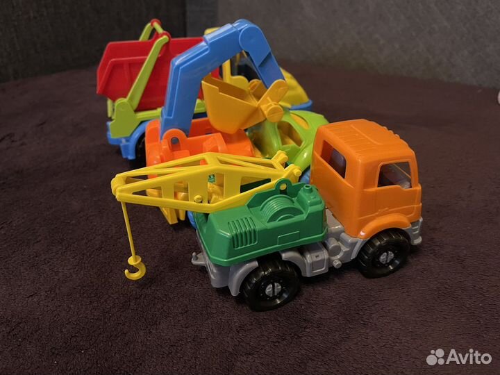 Машины игрушечные