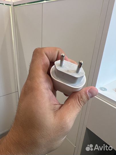 Оригинальный блок iPhone 20 w