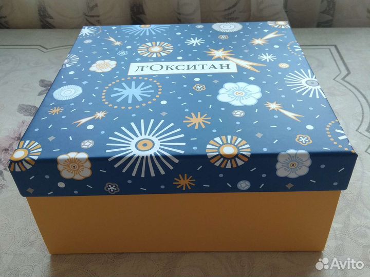 Коробка подарочная L'occitane