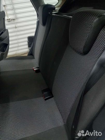 Чехлы на авто