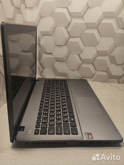 Asus c 8GB RAM и 4-мя ядрами/Radeon 2GB/SSD/HDD