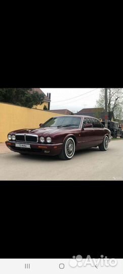 Эмблема jaguar