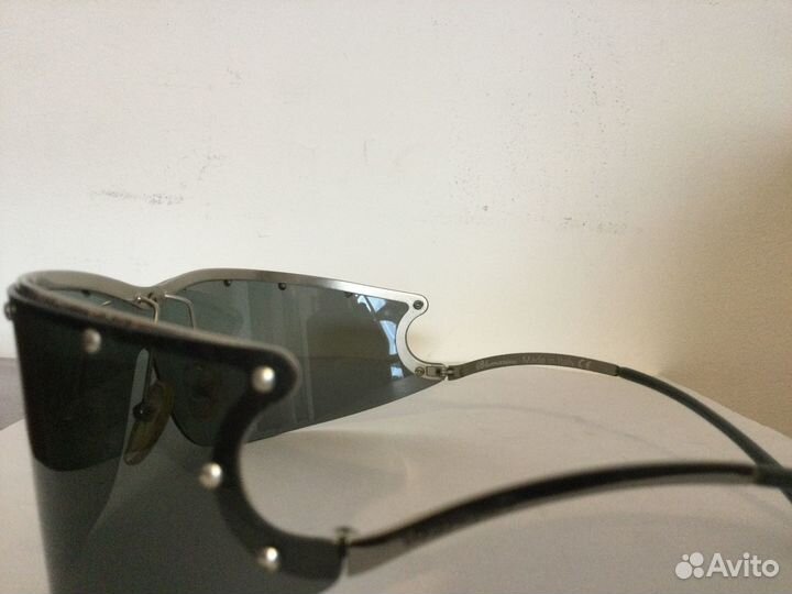 Солнцезащитные очки Blumarine цельная линза