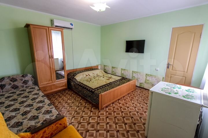 Комната 25 м² в 4-к., 2/2 эт.