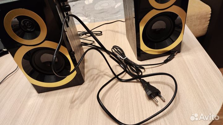 Колонки для компьютера 2.0 sven SPS-619 20 Вт