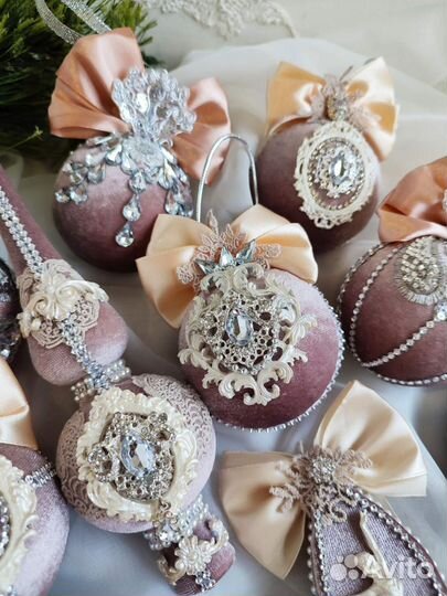 Елочные игрушки