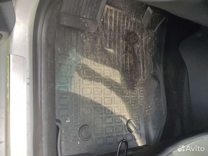 Автомобильные коврики duster