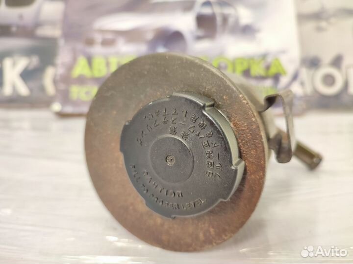 Бачок гур Nissan Primera P10