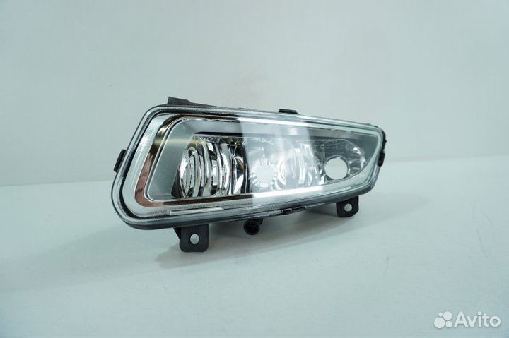 Фара противотуманная передняя левая Volkswagen