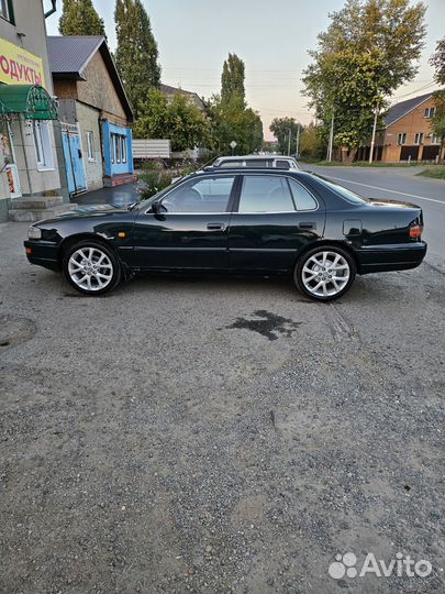 Toyota Camry 2.2 МТ, 1992, 299 000 км