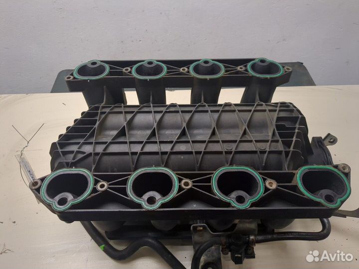 Коллектор впускной Infiniti QX56, 2004