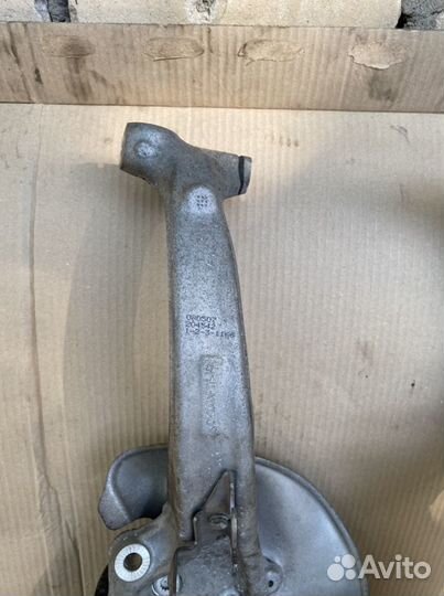 Кулак поворотный Audi A4 b8 a5 8t