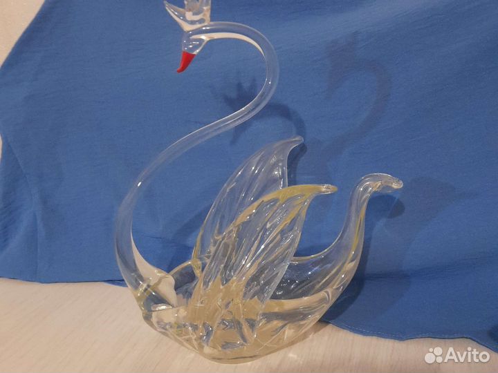 Хрустальные лебеди