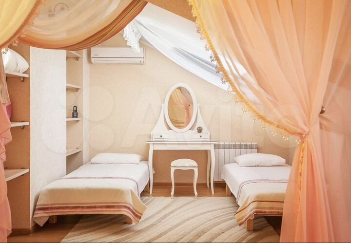 Комната 25 м² в 2-к., 2/4 эт.