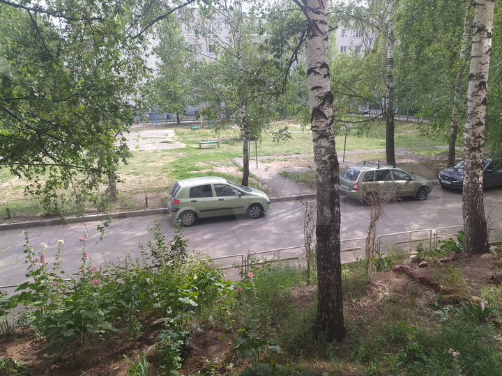 5-к. квартира, 82 м², 1/9 эт.