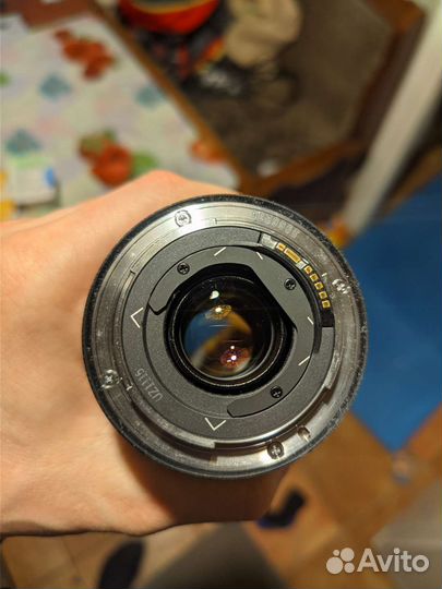 Объектив Canon EF 17-40mm f/4L USM