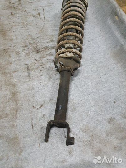 Стойка подвески задняя левая Honda Ascot Innova