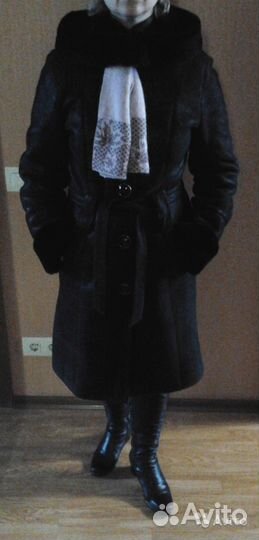 Дублёнка с капюшоном