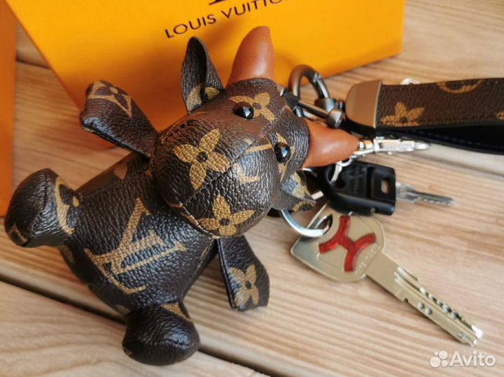 Брелок Louis vuitton