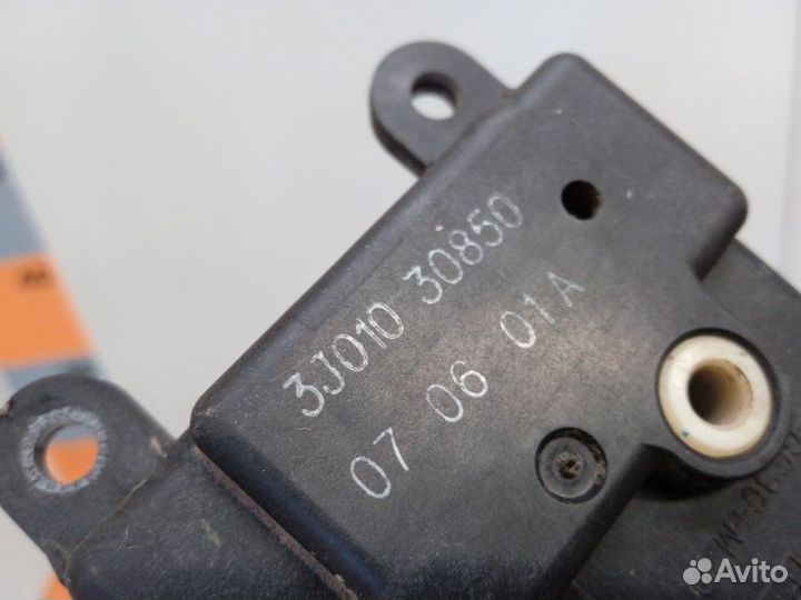 Моторчик заслонки отопителя Nissan Murano Z50 3.5