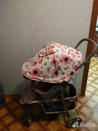 Прогулочная коляска