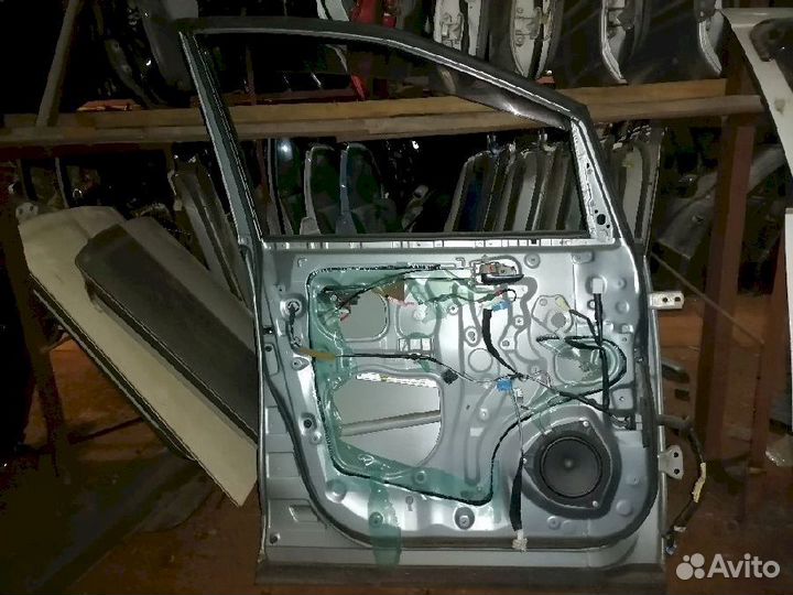 Дверь передняя левая Toyota Estima ACR55