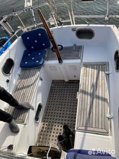 Яхта парусная 31 фут в полной комплектации