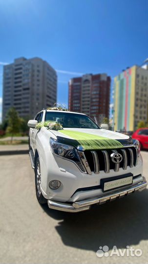 Свадебные украшения на машину