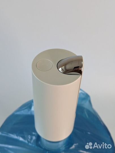 Помпа для воды аккумуляторная, со складным носиком