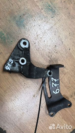 Кронштейн гур нижний нижний Mazda 626 FS GE