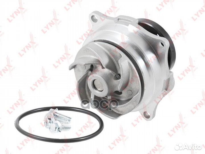 Помпа с прокладкой и гайками Ford Focus 1.8/2.0