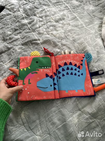 Мягкая книжка шуршалка для малышей