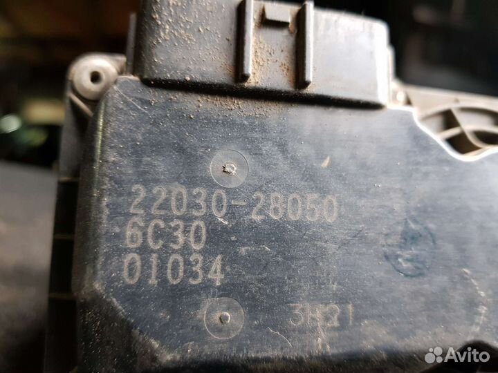 Дроссельная заслонка 2203028050 Toyota