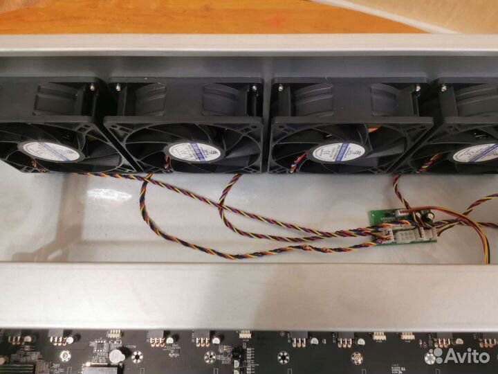 Корпус с материнкой для майнинга