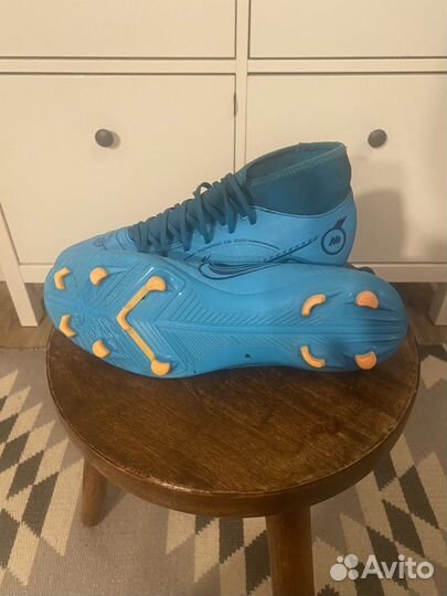 Футбольные бутсы