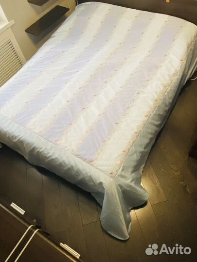 Покрывало накидка на двуспальную и евро кровать